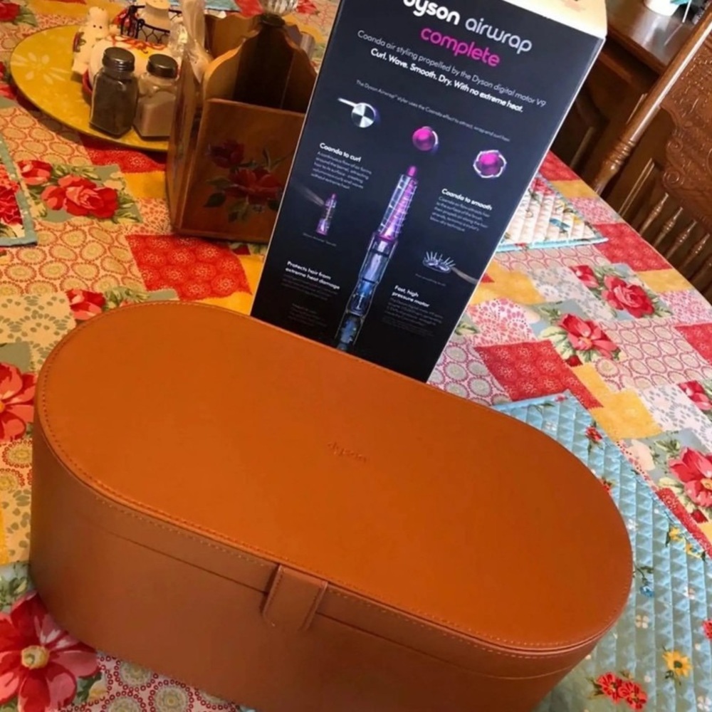Dyson Airwrap™ styler Complete Nickel/Fuchsia Brand New - Picture 4 of 6